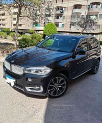 بي ام اكس٥ • فابريكة بالكامل • V8