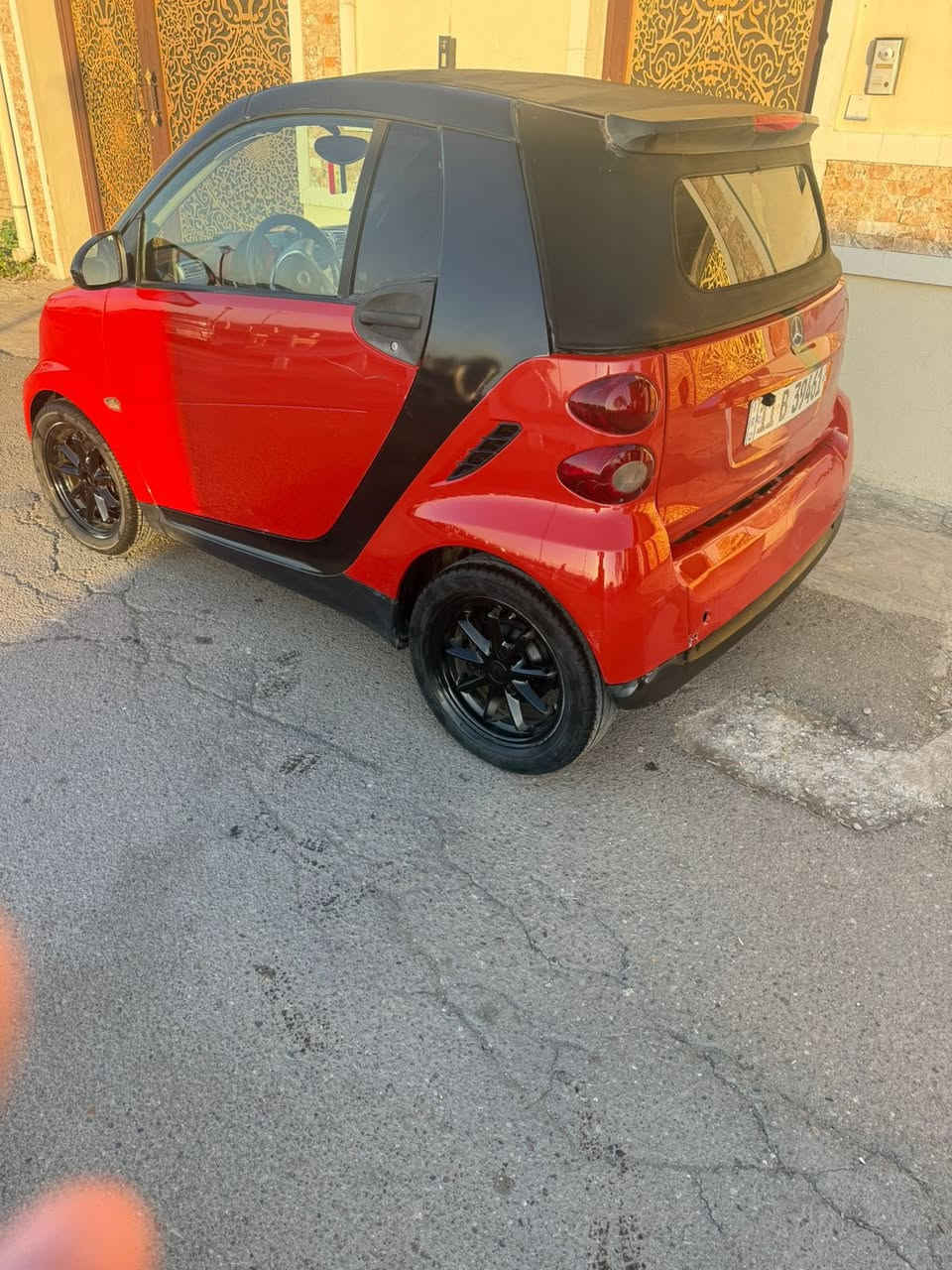 السلام  عليكم  للبيع  مارسدس  2008   اسمارت    رقم  بغداد  باسمي  تحويل  مباشر   محرك 3 سلندر   سياره  كشف  ماطورات شغاله بس  قمجش  مكطوع  مال كشف  تدفئة تبريد  شاشه وكامره   سنترلوك    جام كهرباء 
سعره 60 ورقه وبيه  مجال  مكان السياره الاعظمية اي استفسار  هذا رقمي ***********
