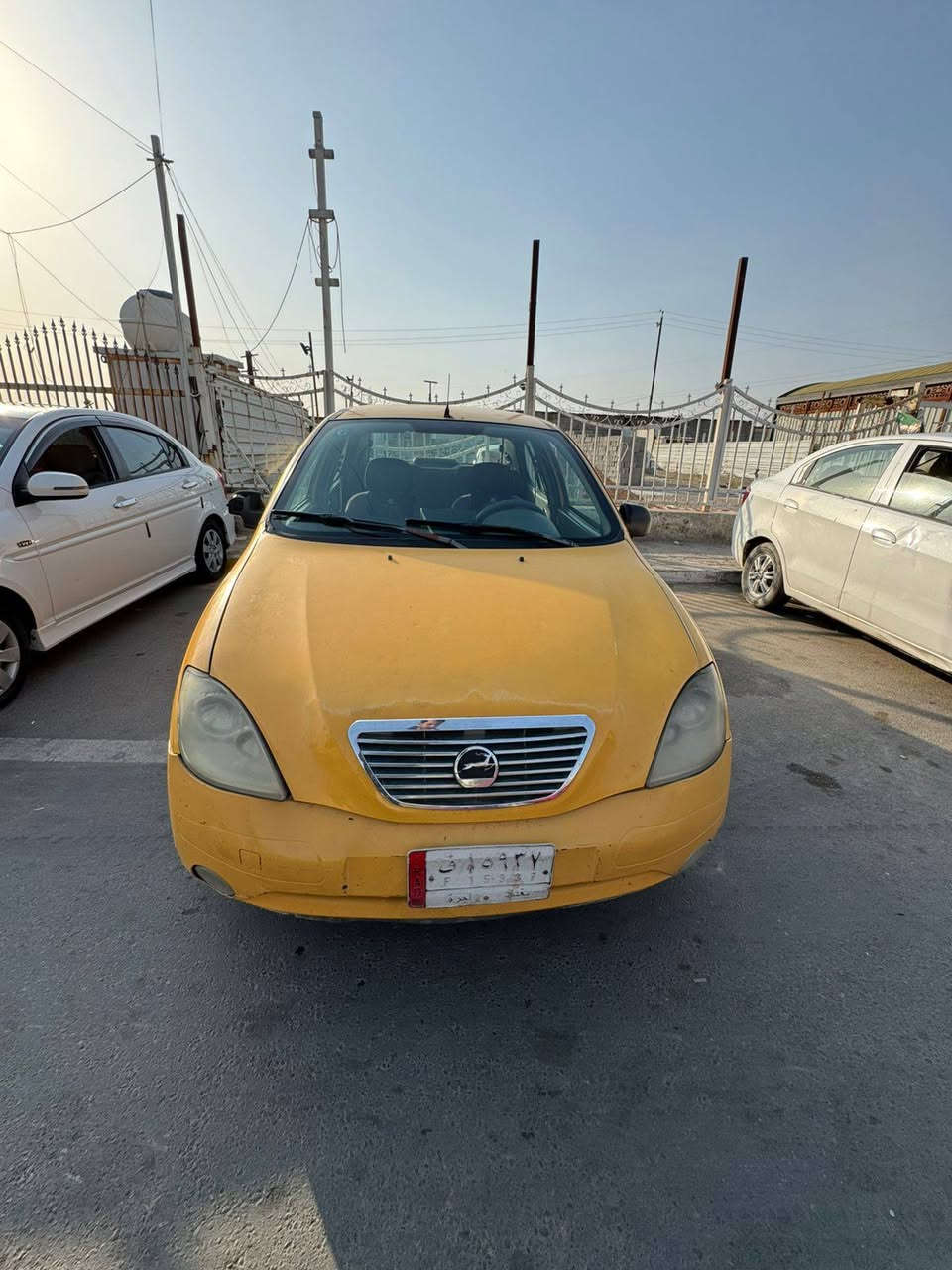 طيبه موديل 15 بيها قطعتين باب السايق وباب الصدر مبينات بالصور مكينه كير تبريد مكفولات بشرط تجي وتفحص مكانها بغداد الحريه السعر 30$ وبيها مجال ***********
