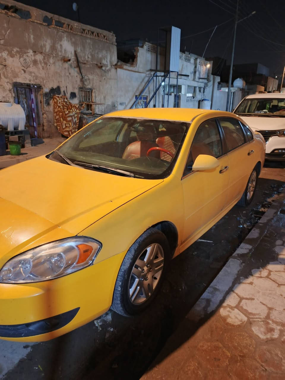 سلام عليكم امبالا لبيع
موديل 2011  السياره جاهزه بسمي تحويل ثاني يوم 
ضربه كليله جوه قبق البنزين القبق ما متثر 
رقم الهاتف *********** 
السعر 60
