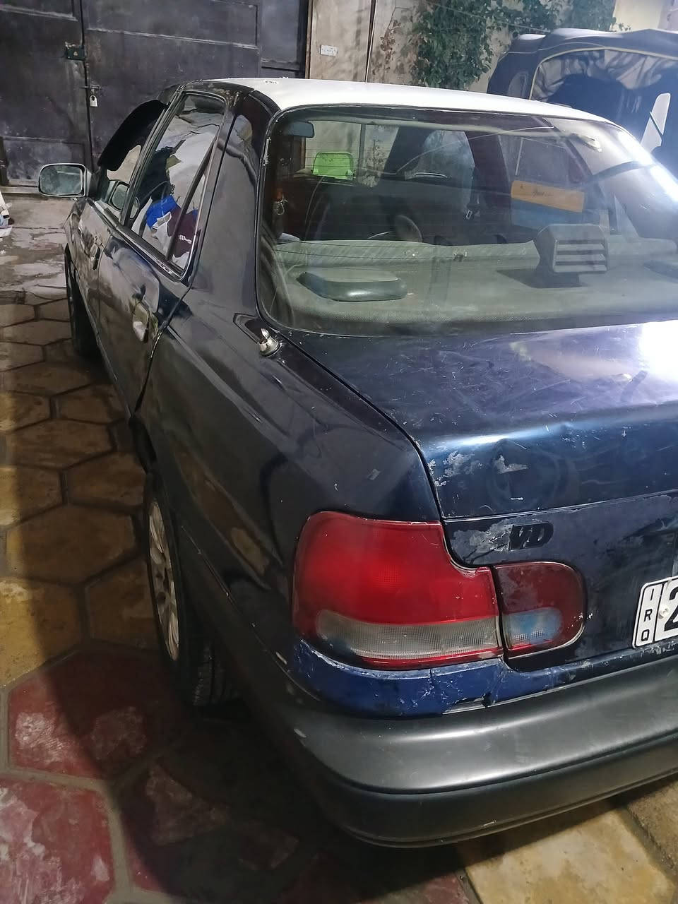 السلام عليكم سياره للبيع موديل 1994سياره جاهزه كير اوتوماتيك كهربائيات جاهزه تخم تاير سياره بسمي مامطلوبه  غرامات لانقص لا تبخير وسياره خير من الله سعره 40ورقه ***********
