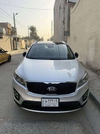 سياره سورنتو موديل 2019 فول موصفات 1عل1  مكينه 6 سلندر السياره كلشي ما...