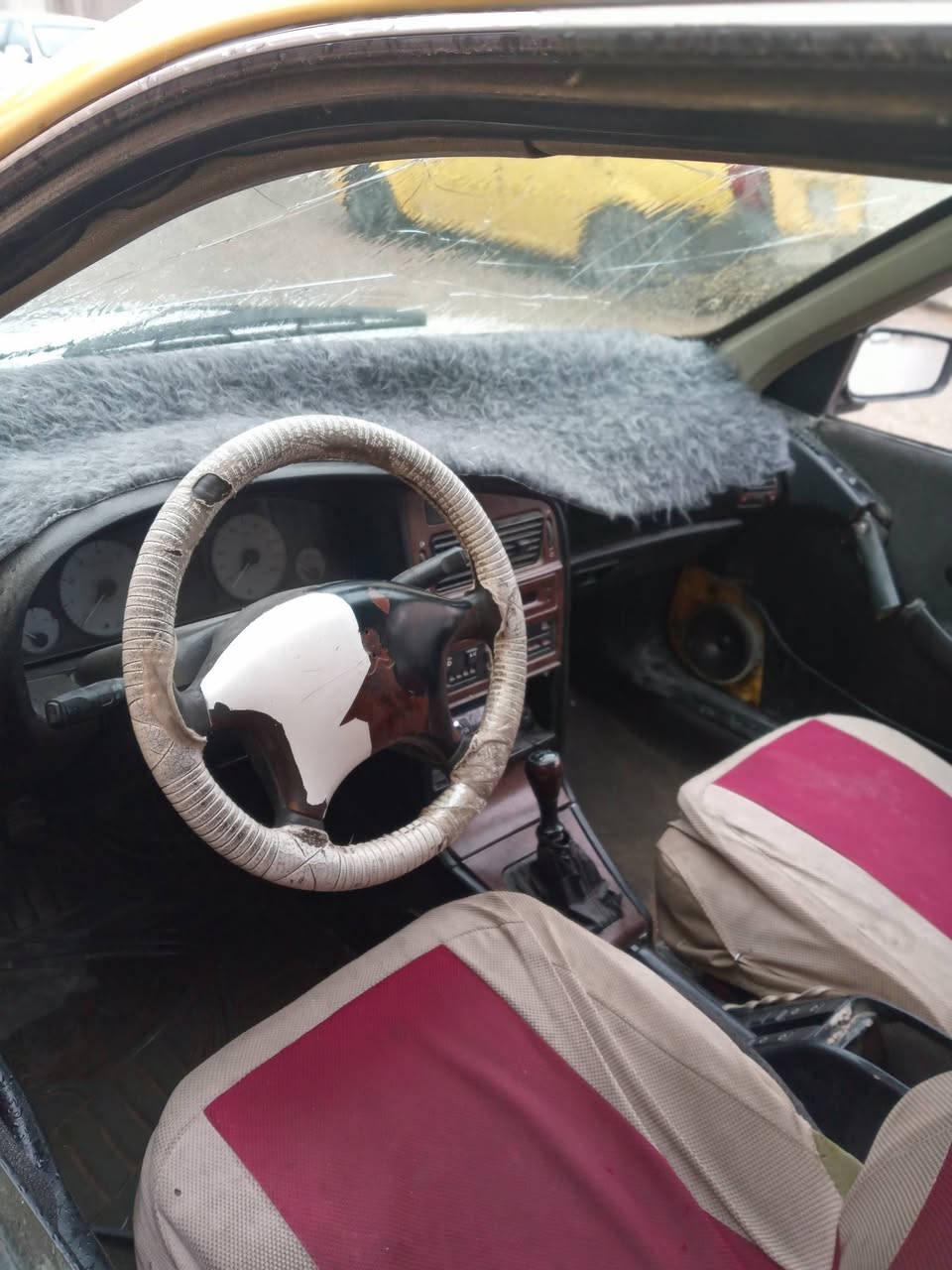 اخوان سلام عليكم بيجو باص 2011 سنويه الماني للعشرين راعيهه بل بصره موجود تلفون مالته سعر السياره 13 وبيه مجال الطيبين رقمي *********** عنوان نجف حي المكرمه #للجميع
