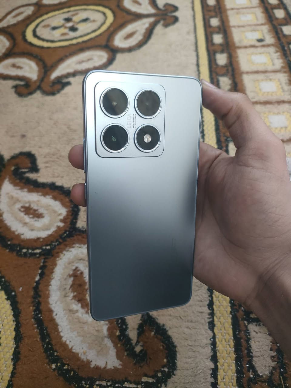 شاومي14T جهاز مكفول غراض كامله ذاكره256رام12+12 شاشه144 هرتز سعره375قفل ***********
