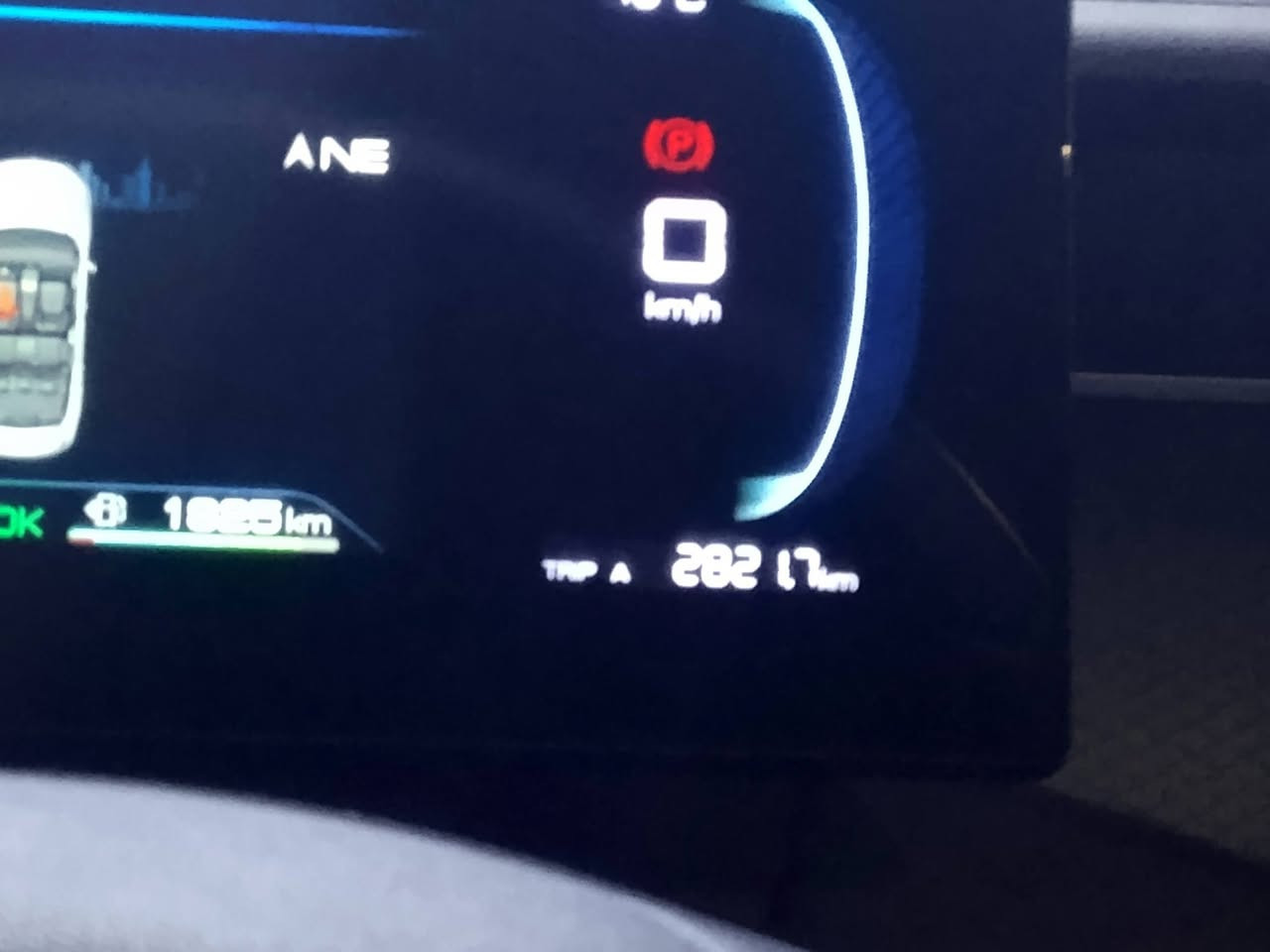 السلام عليكم بي وأيدي موديل 25 خليجي زيرو بعدها السياره بل عافيه على الياخذها فول مواصفات عده الفتحه كشنات جلد تدفئه تبريد دخول ذكي 3 انضمه قياده حساسات أمامي خلفي جام  أوتوماتيكي ،شغيل كرت السياره فول لخير رقم 🚦بغداد السياره تحويل ثاني يوم مكان السياره بغداد السعر 17 ونص مليون وبيهه مجال قليل رقم صاحب السياره *********** واستاب موجود أهلن وسهلن بيكم ❣️❣️🚦
