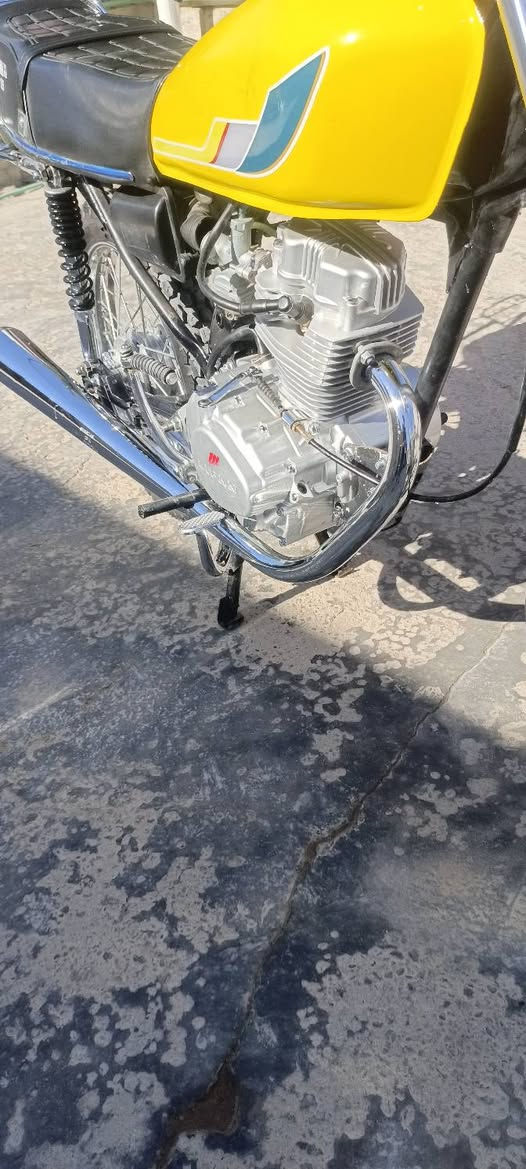 سلام عليكم دراجه كلك كلك 
دراجه نضيفه محرك 2025
شلعه فول دراجه أحله من الصوره 
عنوان كوفه السعر 550او بيه مجال 
موجود خاص ‏‪***********‬‏ راسلني واتساب
