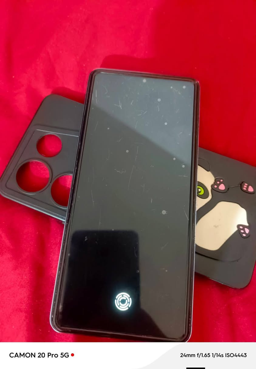 تكنو كامون 20برو. ذكره 256. ببجي 90.  مراوس بدراجه شعندك نزل.


**إذا كنت صاحب هذا الإعلان وتريد حذفه لأي سبب، رجاءا أرسل رسالة إلى الدعم الفني**