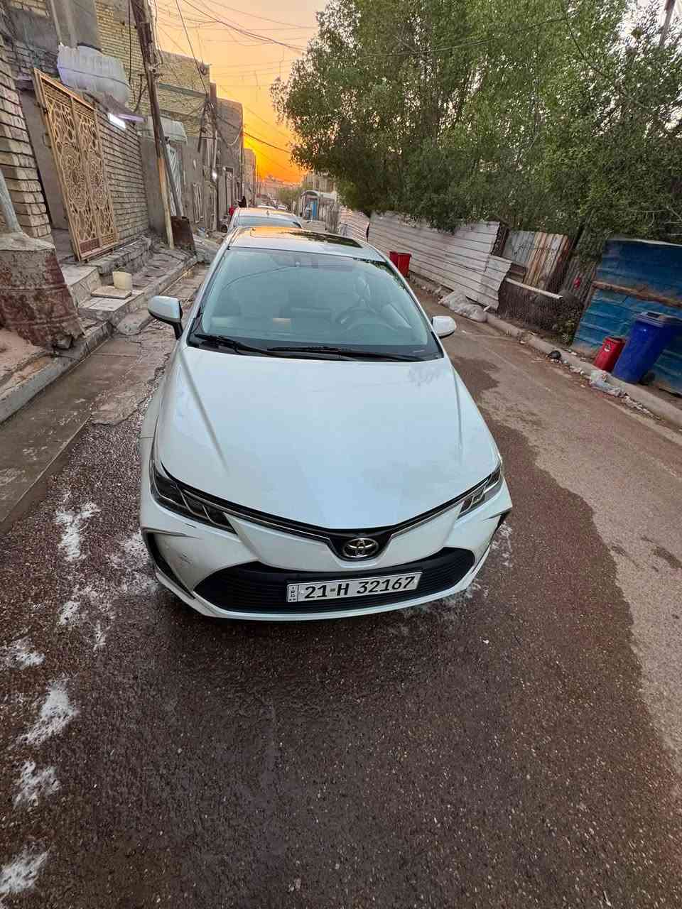 سلام عليكم
كورلا 2022 خليجي ساز 
محرك 1800 بانزين فقط
فول فتحه سقف بصمه حساس خلفي امامي 
رقم سليمانيه بسمي 
مبدل بيها بنيد من شركه ساز 
و بيها حالوب بل قماره بصيط
ماشيه 67
عارضها 148 و بيها مجال قليل 
***********
