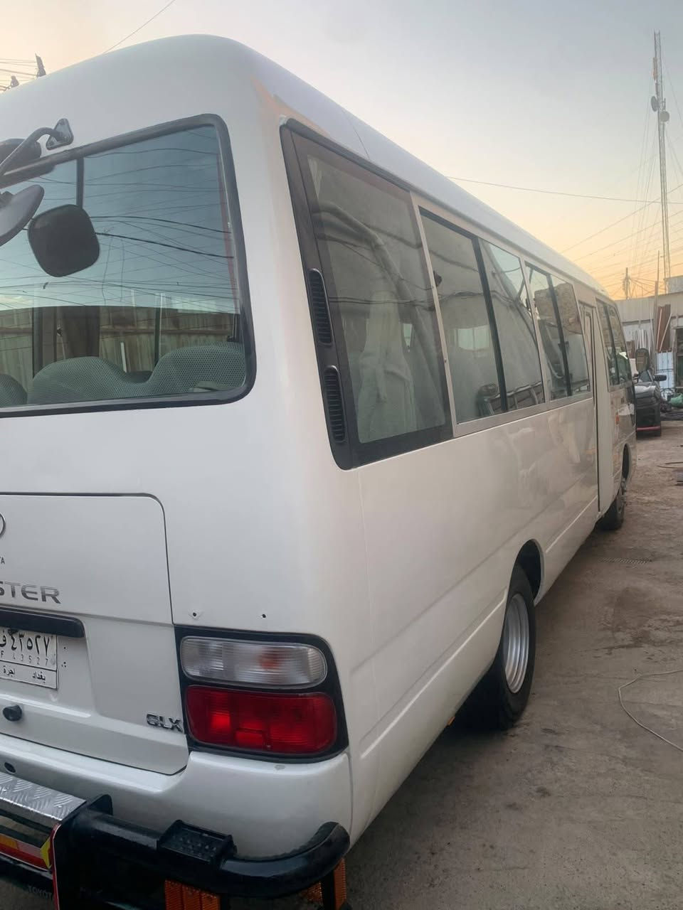 كوستر ٢٠٠٤ بغداد صبغ عام بدون معجون بدون كص بدون حادث محرك كير صدر فتح وياله فلنجات جدد منظومة تبريد جديدة تغم تاير جديد كهربائيات كلها شغاله داخل جديد كشن ستاركس هيئة مصفرة عليها غرامات ٣ ملاين ينكطع من سعرها السعر ١٨٥  الاتصال ***********
