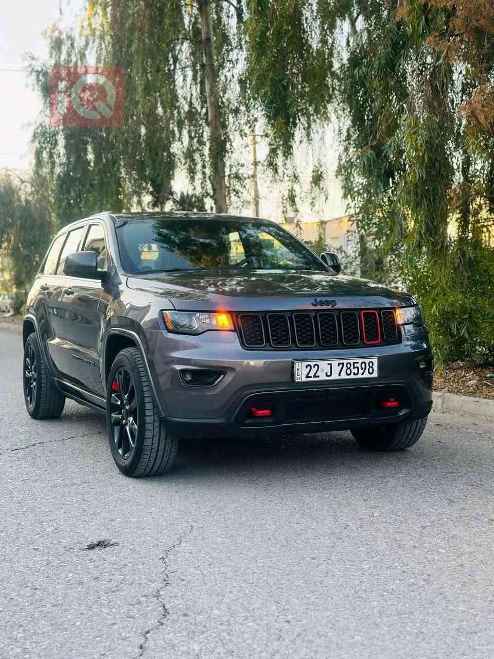 جيب جراند شيروكي 2020 | 2×4
\ نظافة عالية – بدون صبغ – بدون ايرباك

\\ ضرر بسيط فقط باب الصندوق (مبدل بدون صبغ) و تكحيل بسيط جدا

✨ مواصفات مميزة:

شاشة CarPlay \u002B Android Auto

تشغيل عن بعد

كشنات وستيرن تدفئة

كاميرا \u002B حساسات خلفية

توقف ذاتي للخلف في حالة وجود جسم

Auto Stop

صندوق شفط

الجير يتحول Park إذا باب السايق مفتوح

نوافذ تقفل من الكنترول

\uD83D\uDD27 إضافات احترافية:

شوتة K\u0026N (تعطي عزم و سرعة وإحساس V8)

دوسات كهربائية تفتح وتغلق تلقائياً مع الأبواب، وتُلغى بزر من الداخل

Oil Catch Can (يحافظ على غرفة الاحتراق)

Spacers (تعطي عرض للإطارات، ثباتية أعلى، ومنظر عنيف)

✅ جميع القطع المضافة اني مستوردة من أمريكا شخصياً

مكانها اربيل. 

سعر مناسب شراي يتصل 

***********

***********
