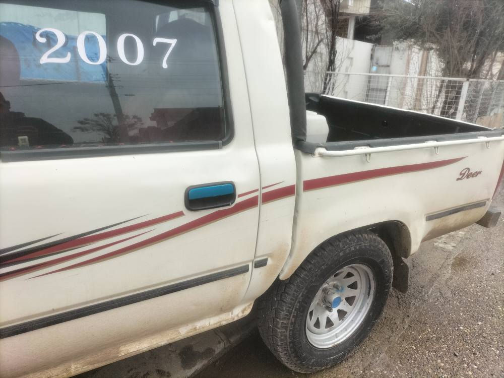 پیکاپ دێر 2006 گێڕ و مە کینە  و کارە بای بە شە رت  4تایە و ویلی تازە تاقم پێش و تون و تۆڵی بە شە رت  بێ  دە عم دە عم و لێدراوی هیچ نیه ژم ***********    گۆڕینە وە ش دە کە م شوێن چمچماڵ  ادمینی 🌷❤  آوە لیات و کتاب مە نە فێست بە شە رت شمشمل, السليمانية
