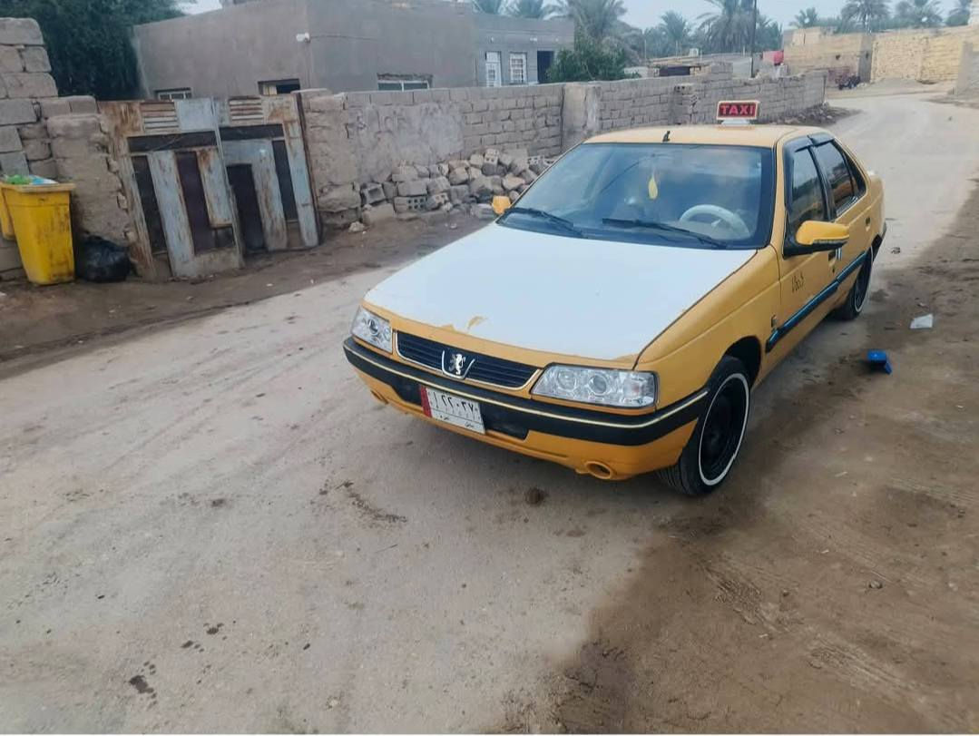 السلام عليكم 
بيجو 405 موديل 2013 سياره جاهزه بيع او مراوس بسايبه  مكينه لا تبخير ولا تنقيص كير جديد تخم تاير ابو الخطه سستم كامل هيئه وغرامه مصفره مالكها بالديوانيه  
دوشمه جديده درايمات جدد حداديتها نص عمر 
مكاني ديوانيه حي العسكري *********** السعر خاص
