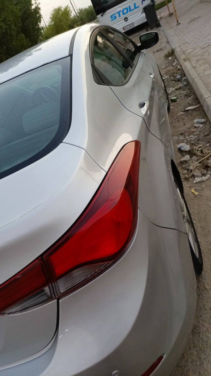 اللنترة امريكي 15تدفئة تبريد شغال مكينه دوش حجم 2000ارقام وسنويه جدد باسمي سعره شدة  18وهذا رقم التليفون ***********
