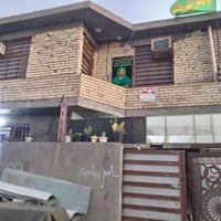 دار طابقين حي السفير قريت فرحان 4 غرف وصالع طابق ثاني الول 2 غرف وصاله...