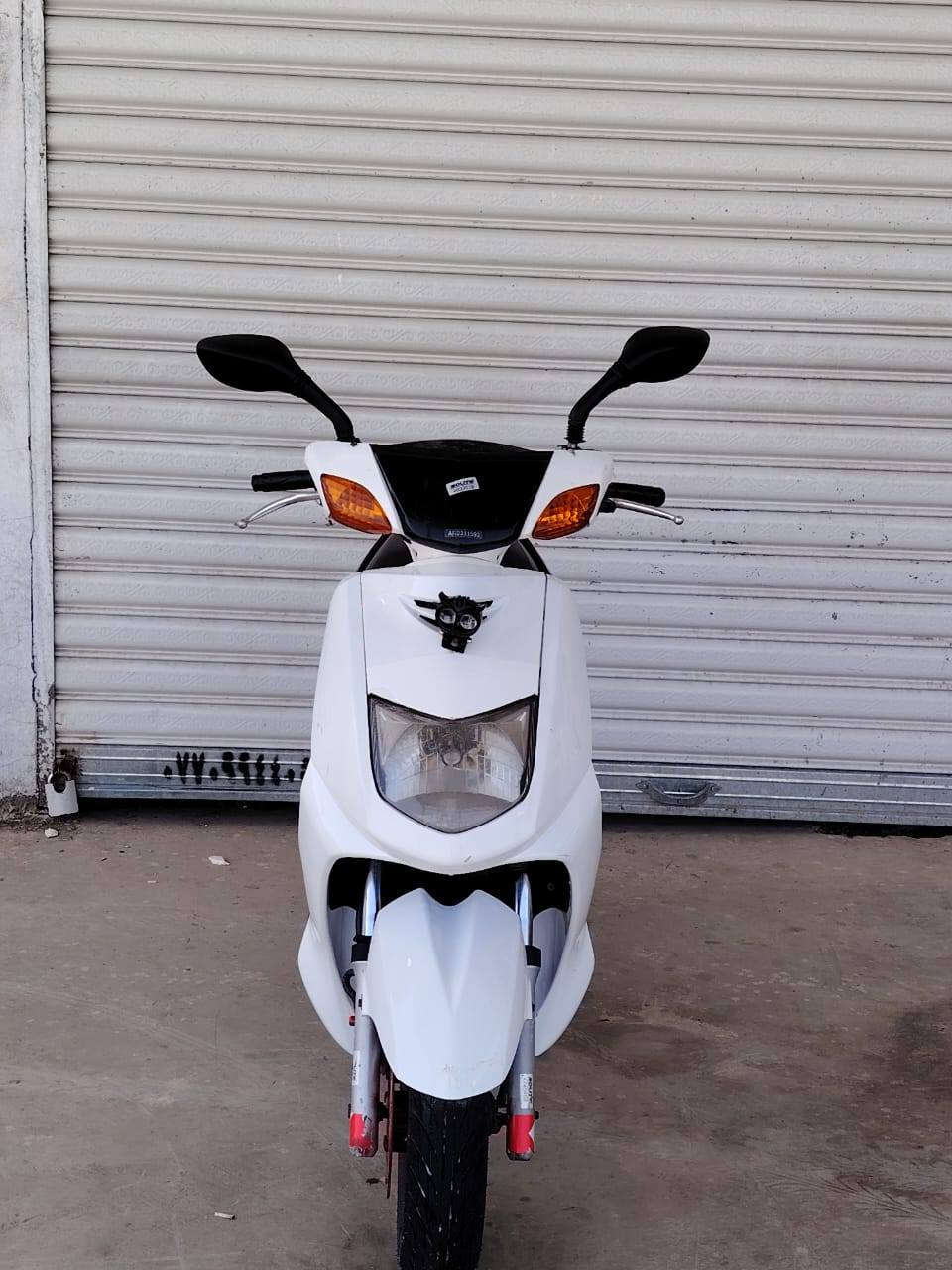 السلام عليكم دراجه سكنس ياباني 110للبيع مكاني بغداد النهروان ***********
