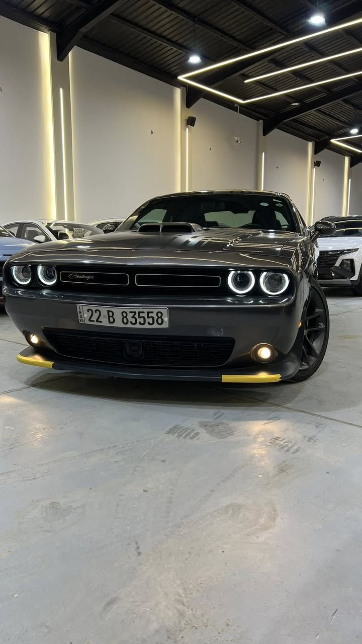 بسم الله ما شاء الله توكلنا على بركة الله.
#معرض ميرال لتجارة السيارات 🇮🇶 
______________________________________
#اعلان_بيع_سيارة
🔷السيارة : دوج جالنجر شيكر 6.4L🐝
🔷سنة الصنع : 2021
🔷اللوحة : اربيل
🔶السعر :280 ورقة
🔷الضرر : تبديل وصبغ جاملغ امامي مع صبغ طرف البنيد. (صور الضرر مرفقة بالاعلان)
🔷ضرر الايرباك : بدون ضرر.
🔷رقم الشاصي : 2C3CDZFJ1MH670250
______________________________________
🔷المواصفات:
🔹حجم المحرك 8 سلندر 6.4L
🔹عداد المسافة10 الف ميل 
🔹بصمه ابواب و تشغيل وتشغيل عن بعد
🔹رادار امامي وجانبي وخلفي
🔹تنبيه الخروج عن المسار
🔹حساسات خلفية
🔹كراسي جلد وكنتارا
🔹الكراسي الامامية كهرباء
🔹تبريد وتدفئة الكراسي الامامية
🔹ميموري كرسي السائق
🔹ويل كب حجم 20 انج مع اطارات بحالة جيدة
🔹وضعيات قيادة
🔹لايتات LED بالكامل
🔹شاشه تحكم بالايعازات
🔹تحكم ستيرن جهتين
🔹مع باقي المواصفات الاعتيادية
————————————————————————
☎️ الاتصال :
***********
فضل الجشعمي 
***********
احمد الشمري 
📍النجف الاشرف -مدينة المعارض القديمة - قرب معمل الخياطة
