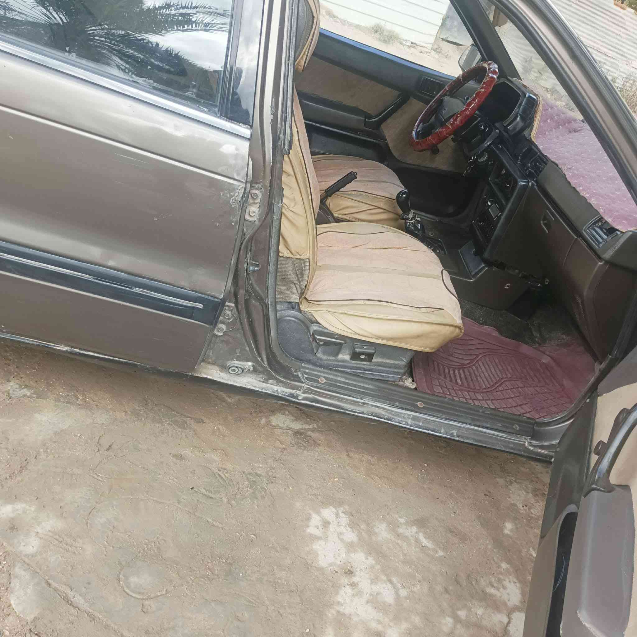 السلام عليكم ميتسو  بوشي لانسر موديل 94   كير عادي سياره بلاديه   منضومه حتراق جديده  زوج تايرات  ممصبوغه  كفاله كير ومحرك ترايك وين متريد  لسياره مال جناي  تحويل ثاني يوم  سنويه لل ٢٧ لسعر ٢٩ ورقه  رقم *********** مكاني بابل مسيب
