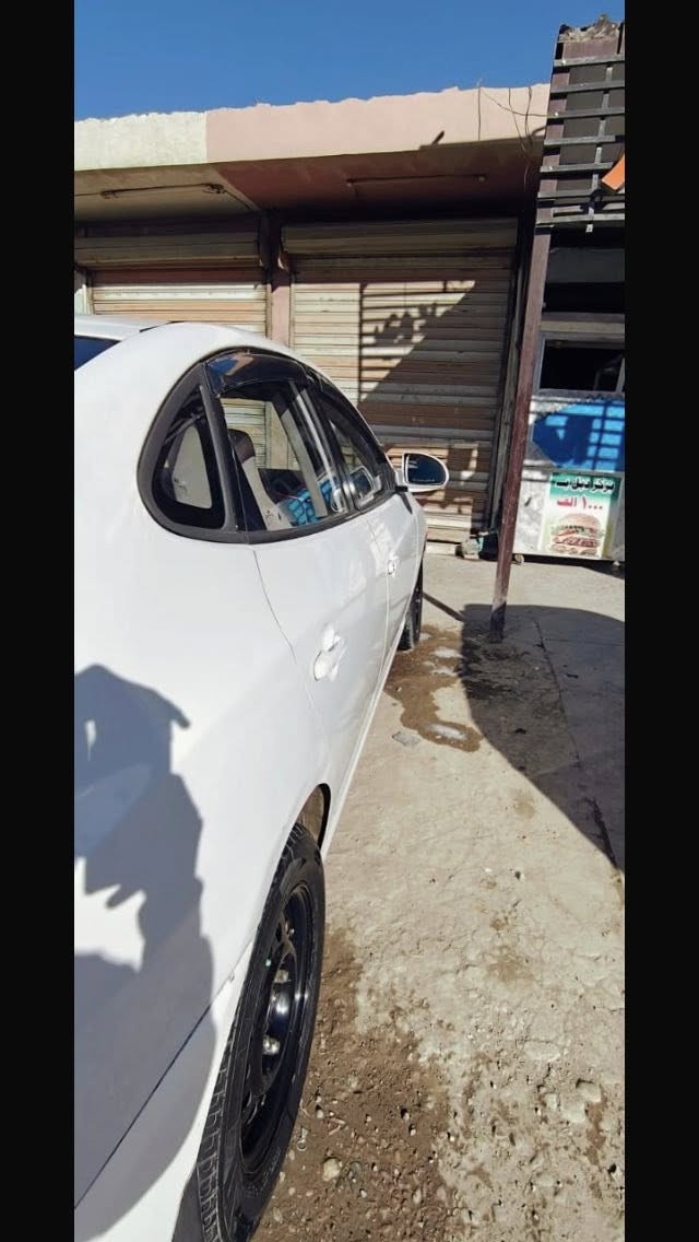 السلام عليكم الانترا موديل 2011 رقم اربيل سنويه جديده مكينه 2000 قطعتين تبديل بنيد وجاملغ  وبيه بارد يم قبق البانزين شي قليل حداديه جديده گير ومكينه خير من الله تبريد شغال تايرات جديدة  والسعر112مكاني بغداد ***********
