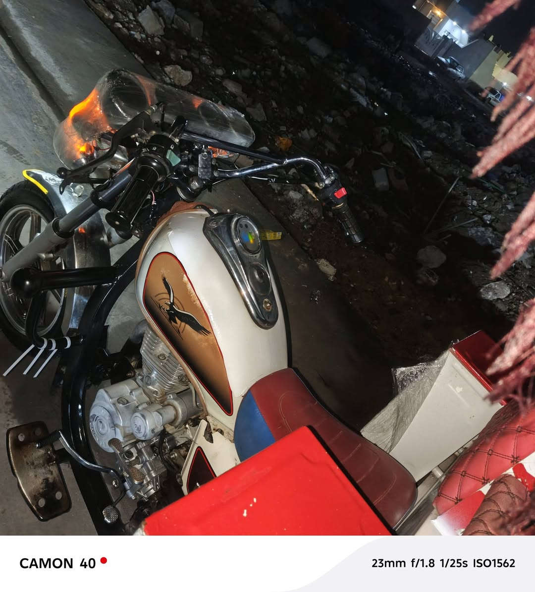 س عليكم ستوته جاهزه معه اوراق كمرك تروح تسجلها بسمك باجر  عنوان كركوك قادسية الثانيه تريد محجر تريد بدون محجر محرك 150جاهزه من كلشي شرط ركبه مملحومه قطره لحيم مابيه كهربائيات شرط ***********
سعر 1200 1300معه الجنج
