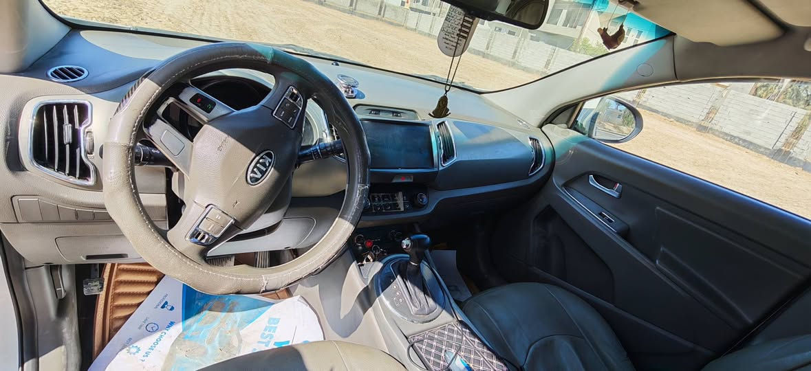 سبورتج خليجي 2012
السعر 135 وبيها مجال 

***********
