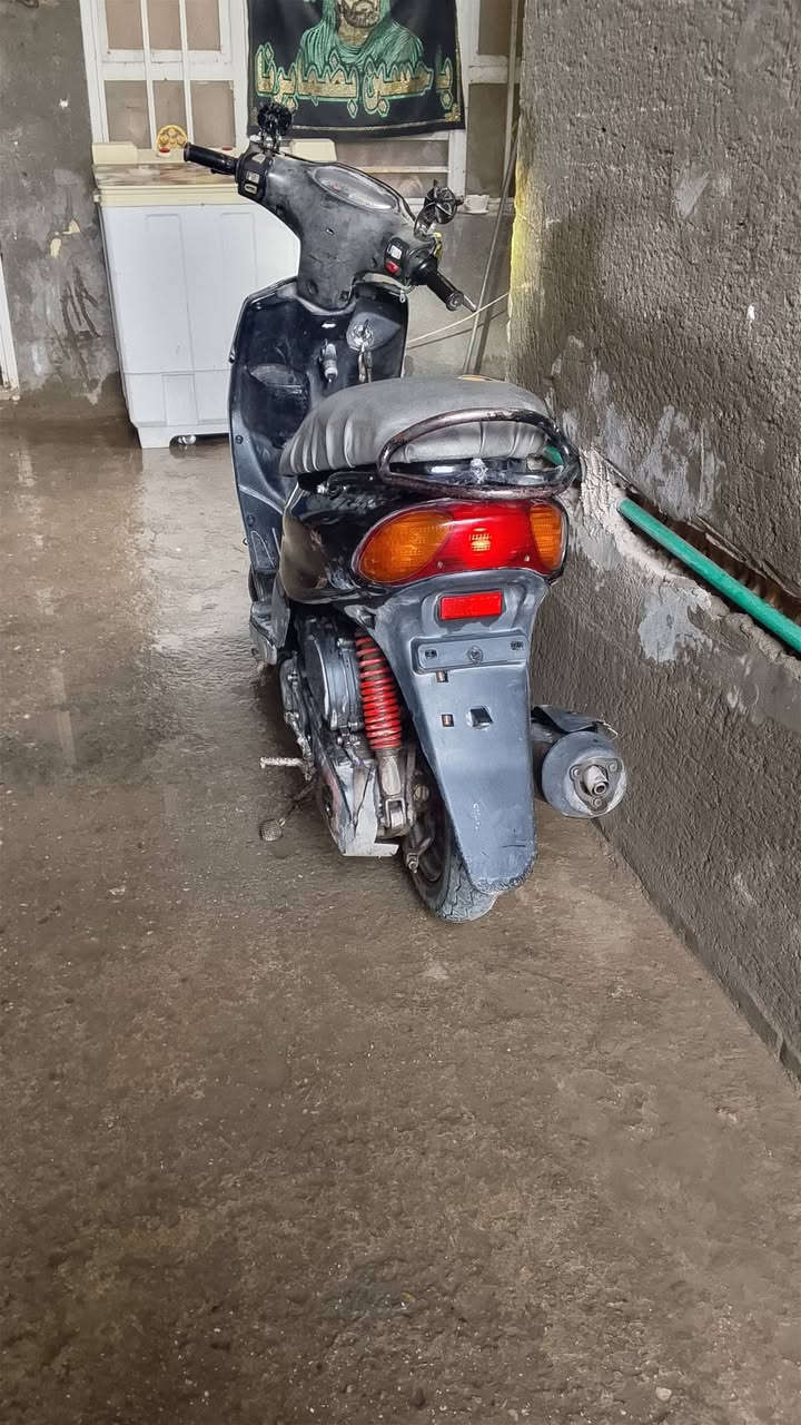 السلام عليكم دراجه ماكس قجمة للبيع
دراجة خير من الله وكله شغال 
السعر 350وبيه مجال المكان العبيدي ***********
