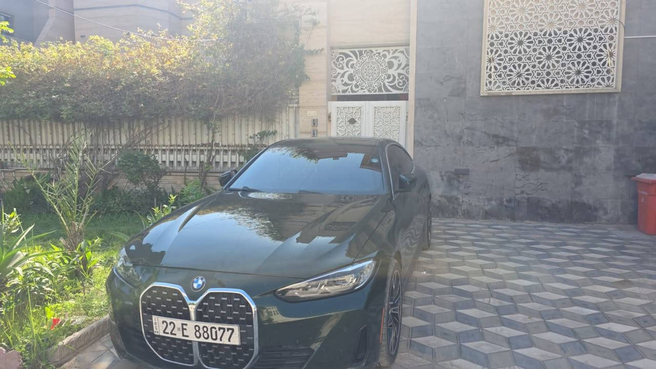 اعادة نشر بسبب الي يجيك مو جناي او بياع شراي السيارة بدون صبغ بدون ضربة طخة خفيفه فقط 

430i  2022
ماشية 65 الف كيلو متر 
السيارة كلشي بيها ميحتاج مصرف دسكات جديده صدر مبدل 
تخم ويل m 
تخم تاير 
السيارة جاهزه للاخير  بدون اي قطعة صبغ فقط pdr  بالبنيد على كد شبر

بيها بوابات صوت بلاديه تتحكم بيها من الشاشة رياضي او عادي الصالنصة

باج تظليل ينتهي شهر ٤.  سنة ٢٠٢٧
رقمي ***********
صور الحادث والتقرير مرفقة 
مع فيديو لحالة السيارة الحالية 
السيارة مكفولة مكينه وكير وعقول وكهربائيات ومابيها نقص واحد 

السيارة باسمي ابيع بشرط التحويل ما اسوي وكالة
السعر  30 الف وبيها مجال بسيط
جماعة ال27 والي يريدها بسعر سيارة بيها ٤ قطع رجاءا لا تتصل
