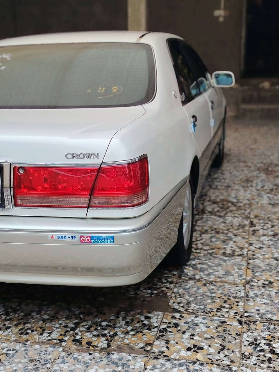 2002 كرستال أصل 
قرار 48 باسمي 
كفاله عامه 
شاصي 75 دي فور جبير 
3 تكم أربع كشنات كهربائي
ويل نجمه أبيض 
من الأخير سياره جديده ونضافه فول 
اليدور جديد 
سعر ١٧٣ بي مجال بسيط 
***********
