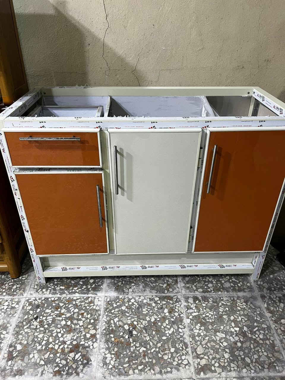 كاونتر للبيع قطعتين ملحق والمنظدي بي سنك وهذا لثاني سنك مرمر كلمن وسعر


**إذا كنت صاحب هذا الإعلان وتريد حذفه لأي سبب، رجاءا أرسل رسالة إلى الدعم الفني**