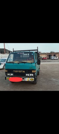 سلتم عليكم مرخصت ادمن دئنا للبيع 1995 بانزين سنويه بسمي سنويه 2028  سع...