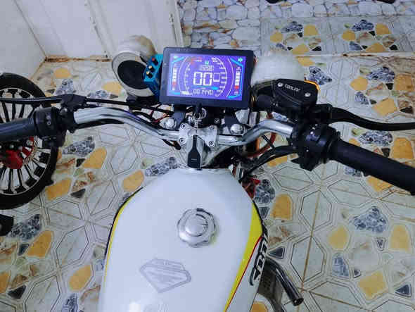 َ

َللبيع سيفان موديل 25 شاشه ايباد + سماعه بلوتوث + صلصنه كاتم. 

ََ

دراجه مكفوله كفاله عامه شرط النضافه مكينه 150c شلعه ومعدل دراجه بعده زيرو ما ناقصه اي شيء. 

َ

السعر ب860 الف وبيه مجال. 🔥

َ

العنـوان (ديالى/ الخالص/تقاطع جيزاني الجول). 

َ

الشـراي يتصـل ( ***********).
