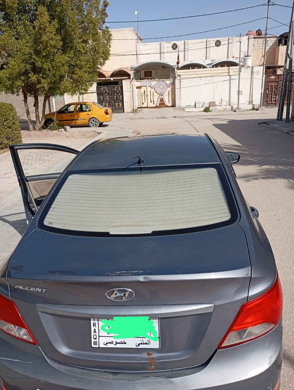 للبيع
اكسنت موديل 2016
مكينة 1400 
رقم مثنى بأسمي 
مداور ثاني يوم 
سنوية منتهية 
بيها بنيد مبدل 
جاملغ أمامي مرشوش 
بارد في قبق الصندوق 
مثل ما واضح بالصور 
والباقي كلها مكفولة 
مكينة وكير وتبريد  مكفولة 
مكان السيارة نجف قضاء المشخاب 
الرقم ***********
السعر 80 وبيها مجال للشراي حك الجيه

