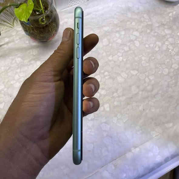 للبيع فقط 
ايفون 11كامرتين جهاز لوك كله بلادي ما مفتوح كارتون موجوه مكاني كركوك ***********السعر 275 بي مجال بسيط
