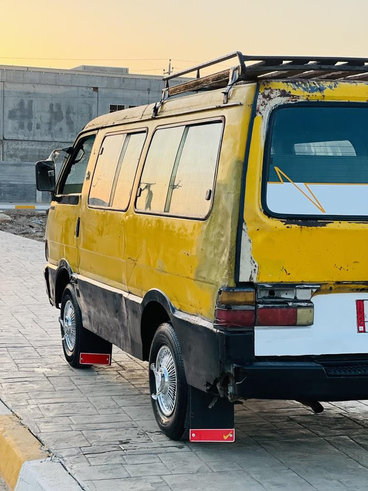 سلام عليكم للبيع كيا بستا موديل 1994 رقم بغداد الماني سنويه 2028 مشروع وطني مصفره تحويل او وكاله مكينه كير اكسن جدد تخم تاير صدر نضيف شواصي نضاف مكان ديالى سعر 28 وبيه مجال للستفسار اتصل ***********
