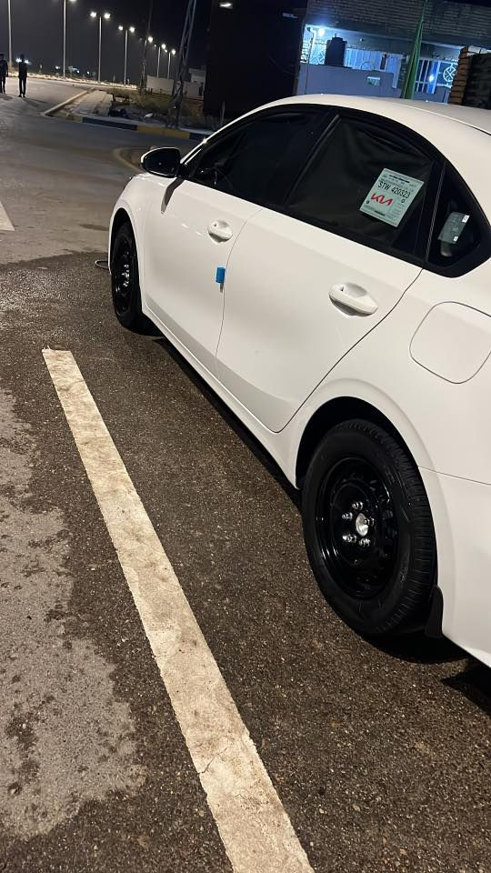 سيراتو خليجي اربيل دولي بسمي محرك 2000تبريد قطعتين دوشمه ارضيه وكشنات جلد الكاظميه ماشيه 77الف وقابله للزياده بيها بارد بلبيبان جهت اليمنا وباقي كفاله عامه مكان واسط العزيزيه السعر 175رقم الهاتف ***********
