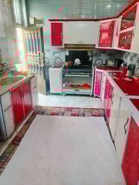 يالله السلام عليكم بيت في حي الفرات قرب اسواق الجوهره يقع البيت ركن عل...