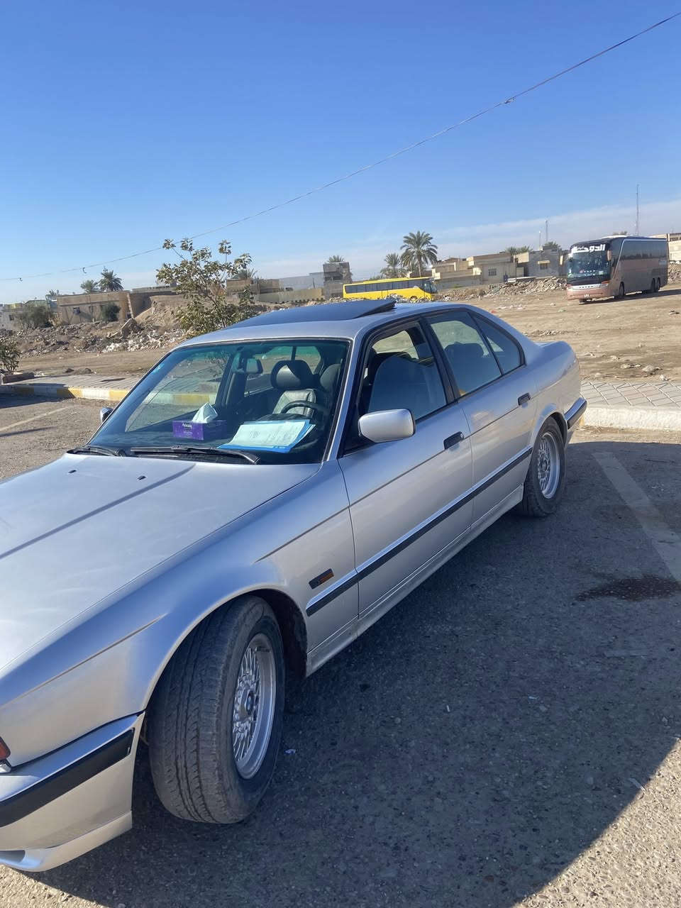 السلام عليكم ورحمه الله
للبيع او المراوس بسوناتا 2010 / 2009 حصراً 

 بي ام دبليو 525 اصل وارد الماني موديل 1992 مسكر 

صبغ عام جمالية بدون حادث شواصي نضيفه السياره بدون خياس ☪️

…

…

رقم بغداد  دولي جديد  سنويه ل 2029 + تحويل مباشر ✅

ويل خليه بلادي ✅

دعاميات M 

منظومة بانزين تخبل مناقصها شي

 سلايت شغال 

مسجل شاشا اصلي 

تدفئه 🟠

تبريد ثلج نقص غاز ✳️

غرفة كاملة جديده جلد اسود  ✔️

4 جام اوتو ✔️

تحكم مري اوتو✔️

دبل ايرباك 

محرك بشرط✅

كير اوتو بشرط✅

حداديه جديد✅

تايرات نضيفه ✅

باتري جديد✅ 

اكسل جديد بلادي ☑️ 

انطلاقيه وشلعه خير من الله 

ادامة وتعمير كامل جديد ع سياره متعوب عليها مال جناي مو شراي بياع 

اخوان السيارة كاملة واحلى من صور امانه وحياكم الله جميعاً 

السعر / 68بيها مجال

مكانها سامراء المقدسة / 

الهاتف  /‭٠٧٨٢ ٧٣٢ ٠٠٨٦‬
