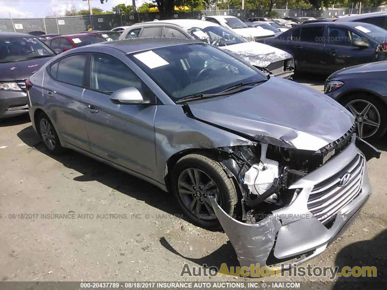 سلام عليكم النترا 2017وارد امريكي حادثها بالمنشور مع السونار موضح شاشة كبيرة تدفئة كشنات تحكم استيرن بصمة رادر جانبي تخم تاير جديد بيها ملاحظات بسيطة السيارة وبيها منظومة غاز هيئة غرامة مصفرة ماشية 86الف 
الرقم ***********
السعر 119
