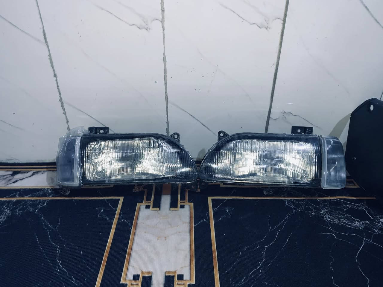 سلام عليكم عندي دشبول عضم لك كامل وحته الكيچات وستيرن واربع بطاين بوب مال قديم جددكاملات العنوان البصرة القبله***********
السعر كلهن 150الف
