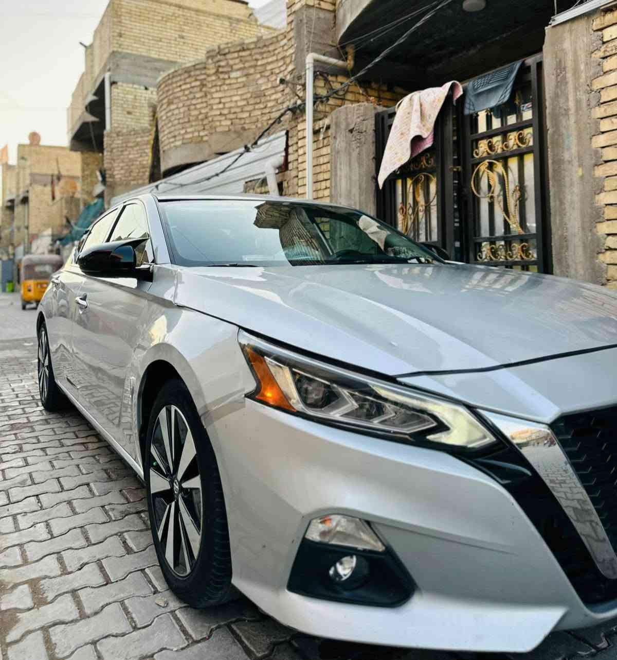 السلام عليكم نيسان التيما. ١٩ فول السعر١٢٠ مراوس ابكيا نيسان ***********
