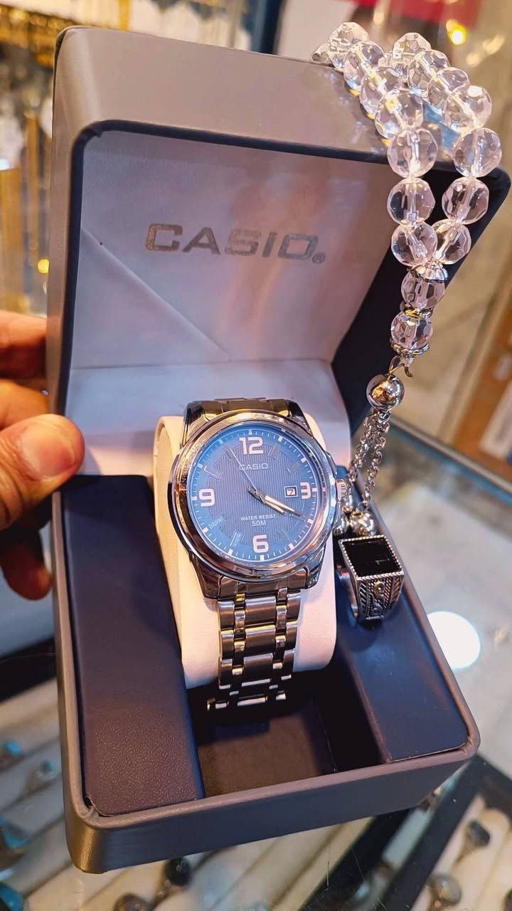 سيت ساعة رجالي CASIO 
مع العلبة casio بالإضافة الى سبحة وخاتم

#CASIO #ساعة_كاسيو


**إذا كنت صاحب هذا الإعلان وتريد حذفه لأي سبب، رجاءا أرسل رسالة إلى الدعم الفني**