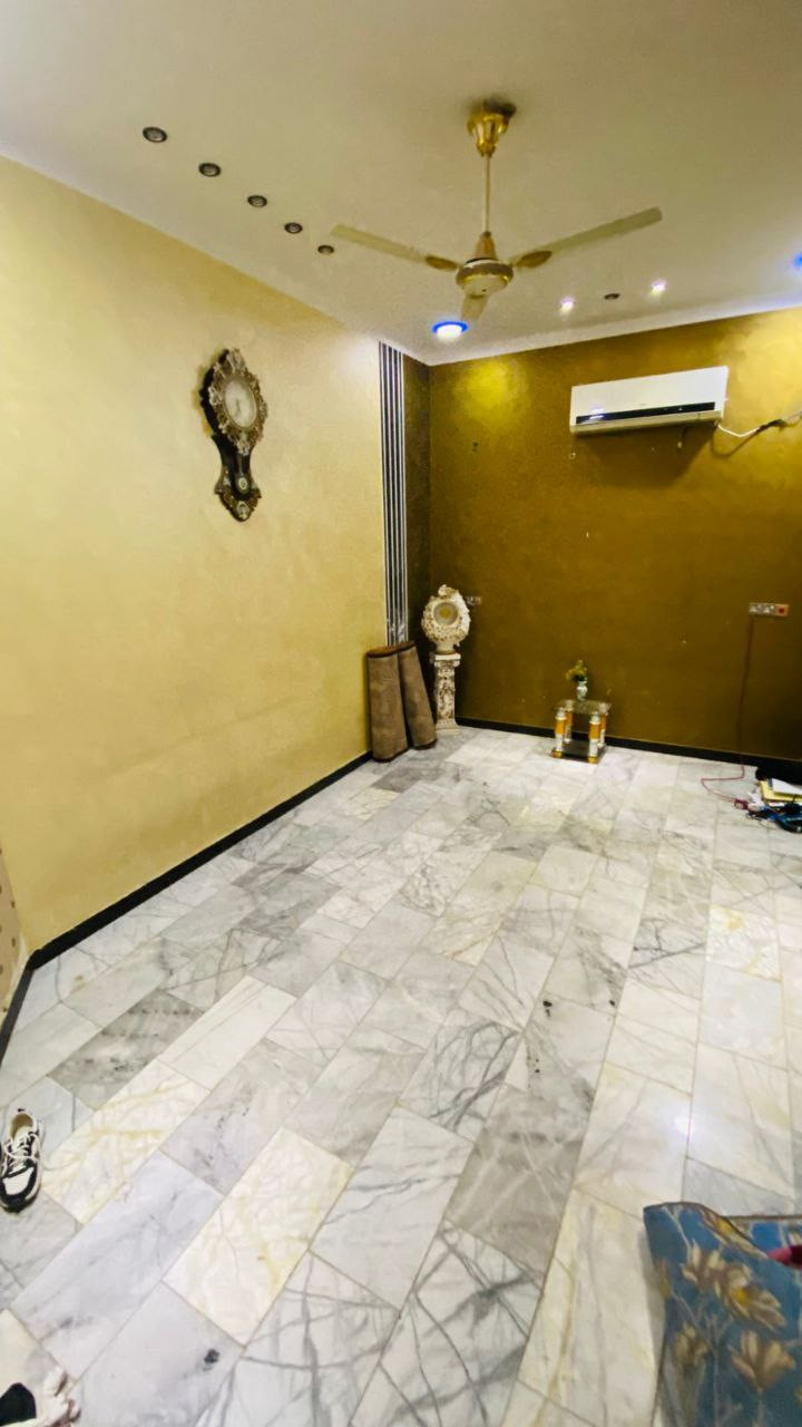 🏠بيت للبيع

•المساحة -100متر ركن 
•📍الموقع -حي اور الثانيه شارع السبيس
•التفاصيل /طابقين مسلح حديث
ط1/غرفه+صاله+استقبال+مطبخ+صحيات
ط2\3غرفه+صاله+صحيات

☎️للأستفسار/***********
فراس ***********
واتسhttps://wa.me/9647872000799
للمزيد من العروض يمكنكم متابعتنا علئ فيس بوكhttps://www.facebook.com/share/19oiawJsJt/
الناصرية/فرع1 #الموحية
فرع2 #طريق #الحولي
