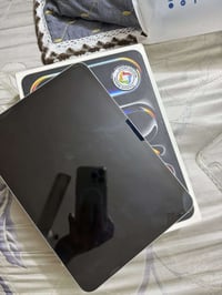 ايباد 11 معالج M4 ذكره 256 جهاز كلش جديد ونضافته 100/100 بطاريه 100 مش...