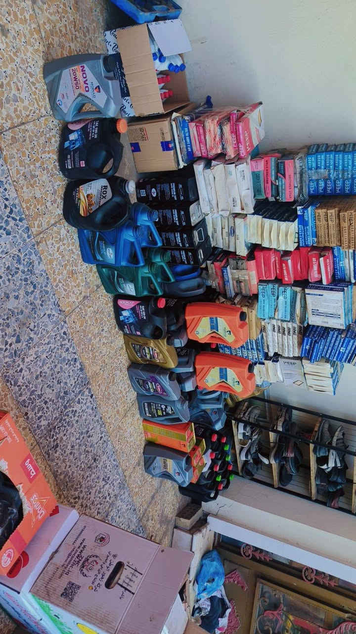 السلام عليكم فلاتر دهن وتبريد وشوتة من السايبة للتاهو كلشي موجود ودهن فوك الخمسين دبة ورفوف ورنبات ومنضومة كامران هي والتلفزيون ومي راديتر بدأت العدد ٩ وعدة كاملة سباين ولقم وهواي شغلات عندي
مكاني بغداد الدورة
***********
***********
