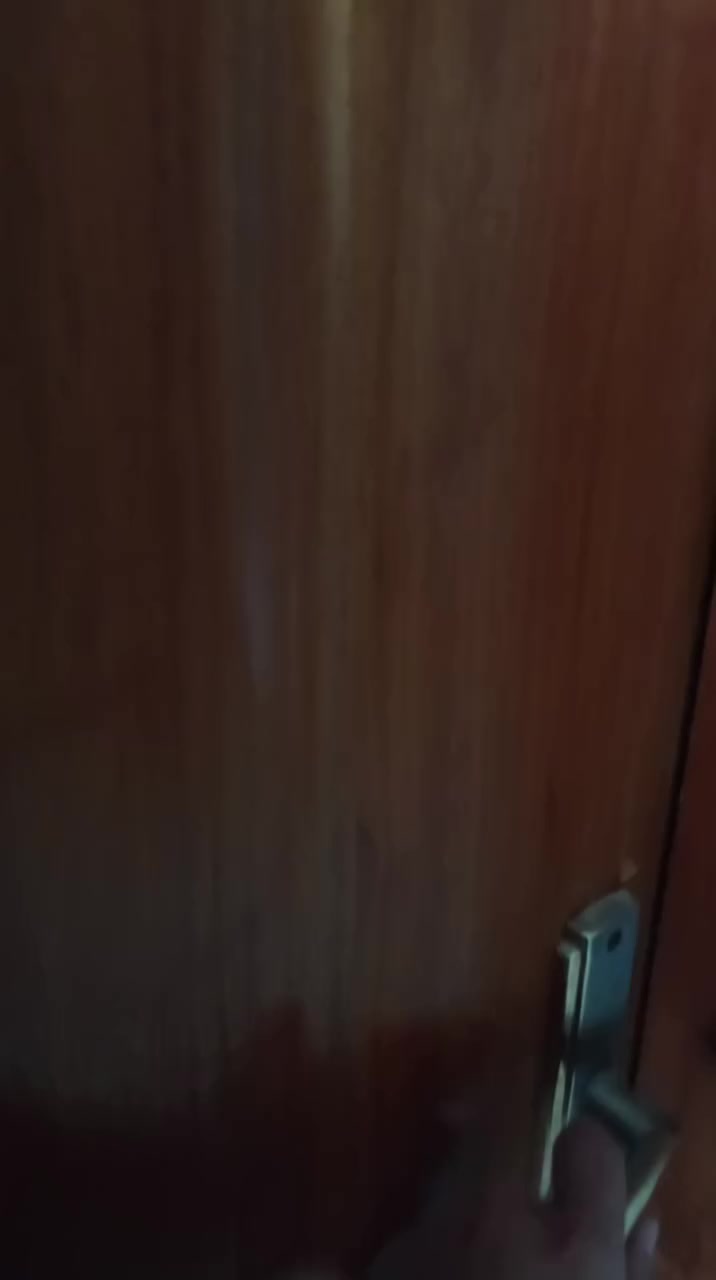 بيت ايجار حي جامعه شارع اسوات
غرفتين صاله مطبخ استقبال
ايجاره 350 قفل 
للاستفسار ***********
