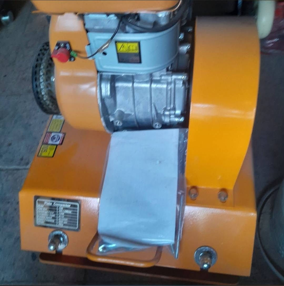 📢⭕سلام عليكم انزل السعر بسبب الوعود الكاذبه   /البيع مستعجل 
سكله  في كربلاء
اخي اذا ماتفيدك لاتكول اجيك ومتجي 
ابيع شلعه كامله لا تخابر على حاجات فرادي المحتويات

 ✅قفص كامل ( 12 )ابل90 و120  
✅مولدات عدد( 1 ) 125الف

كساركبير عدد ( 1 )100الف
✅دريل همر عدد ( 1 )50الف

دريل بريمه عدد( 2 ) أنجيكو ثنيهن30 الف وواحد عطلان

✅كوسره كبيره عدد ( 2 )ثنيهن70الف
✅كوسرة صغيره عدد ( 1 )15الف

روبن عدد (1 )75الف
صوندة روبن كبيرة وصغيرة الحجم 15الف

✅عربانه عدد ( 3 )100الف
براميل حديد عدد ( 5 ) 20الف

✅حادله الكبيره +  ( 1 )350الف
✅درج سلايت عدد ( 3 ) 5 يفتح (10) 
الكل 

✅منجنيق ابو متر ونص عدد ( 2 )
✅منجنيق ابو مترين عدد ( 1 )كلهن ((150الف )) 
منجنيق ابو مترين ونص عدد ( 3 )

✅دراب خشب 4 متر عدد ( 15) الواحد20الف
قزمة عدد ( 2 )15الف

✅جاكوج ابو ال ( 10 )10 الاف

✅براميل ماي حجم كبير عدد ( 2 )15الف

براميل ماي حجم صغير عدد ( 2)10الف

✅كرك نوعية  أصلي عدد ( 3 )20الف
كرك  نوعية عادي عدد( 1 )

✅سيار 50 متر 25الف

✅كاوية نوعية أصلي ما مستخدمه 50الف
خلاط مادة40الف يشغل سيرميك

للستفسار الاتصال على. الرقم

***********
