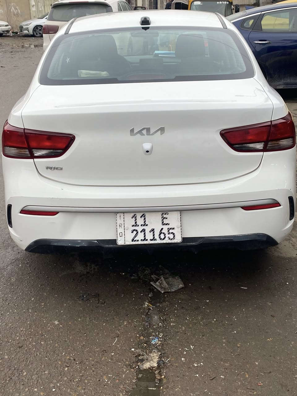 السلام عليكم
للبيع كيا ريو موديل 2022 وارد امريكي حادثهة موضح بالصور تبديل بدون دواخل مكينه 1600 دوش وكير كفاله  تبريد تدفئه كامره دواره شاشه السياره جديده رقم جديد بسمي هزه جديده السعر 115 وبيهة مجال  
مكان بغداد البلديات 
رقم ***********
