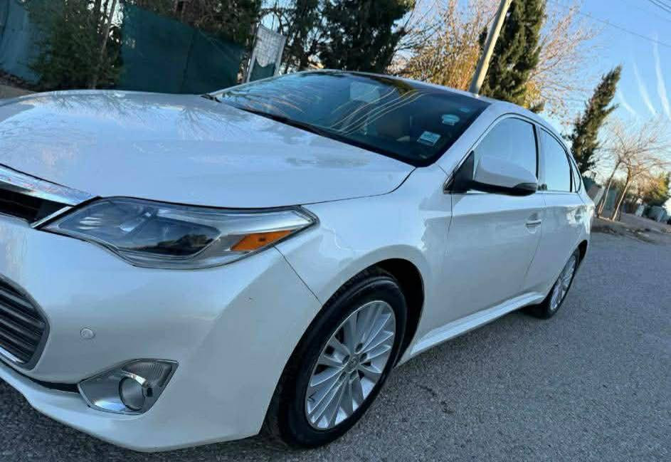 تۆیۆتا ئەڤەلۆن 2013 خەلیجی لیمتد دەرەجە ١
گیرومەکینە بەشەرت 
 زۆربەجوانی پاکی ماوە 
 هیچ خەلەلیکی تیدا نییە 
٦ پارچە بۆیاخە 
١قرچی پێشی هەیە 

سعر لە کۆمێنت داوابکە ڕاستەخۆ بۆت دیت 📩 

سەنەوی هەزەی تازەیە 
گێڕ و مەکینەی بێ عەیب 
سەیارەکە تا بڵی جوانە 
 
ژمارەی خاوەنی 
*********** 
***********
