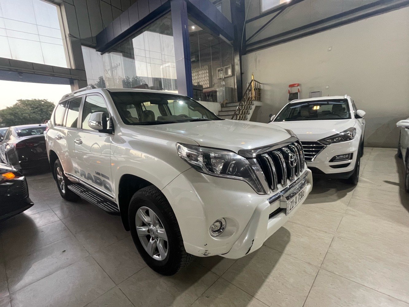 برادو 2014 TXL محرك 6 سلندر رقم سليمانية شرط التحويل سيارة جديدة و لوك مكان السيارة ديالى 