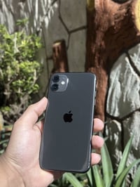 آيفون ١١ ١٢٨ • بطارية ٩٤٪ • موصل سكر