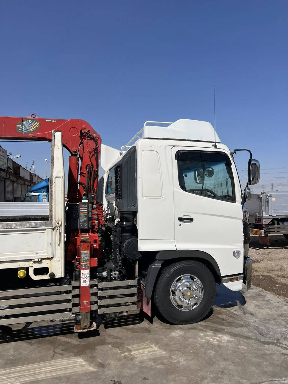 السلام عليكم سياره كرين للبيع دخول جديد
كرين 3مخالف موديل2023 مكينه 80سوبر رقم بغداد

العنوان واسط الصويرة ***********
